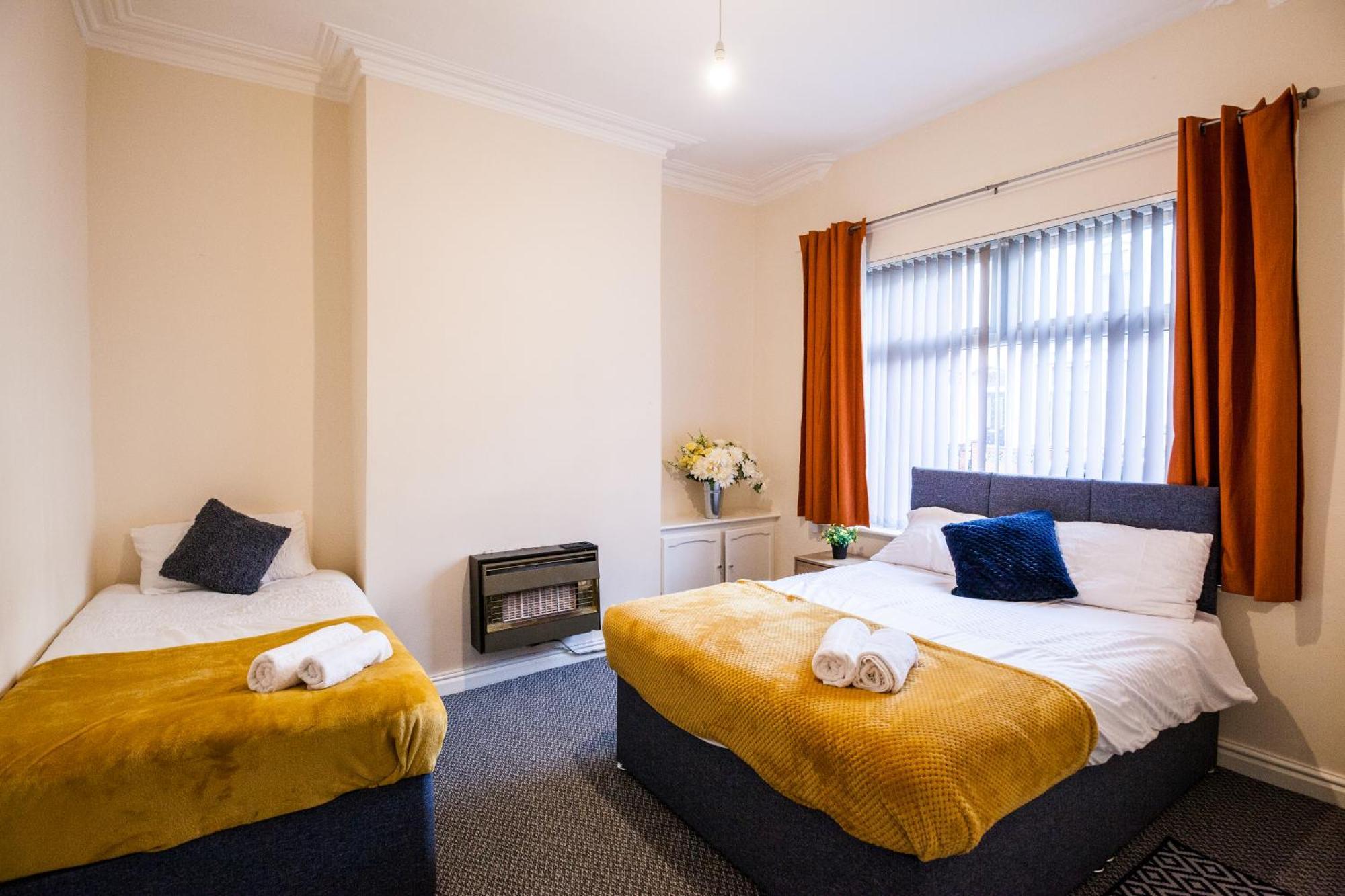 Divine Accommodation Liverpool Eksteriør billede